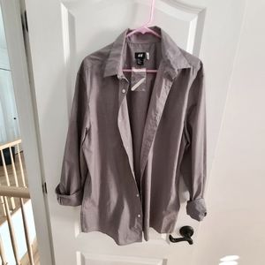 Grey H&M button up men's shirt